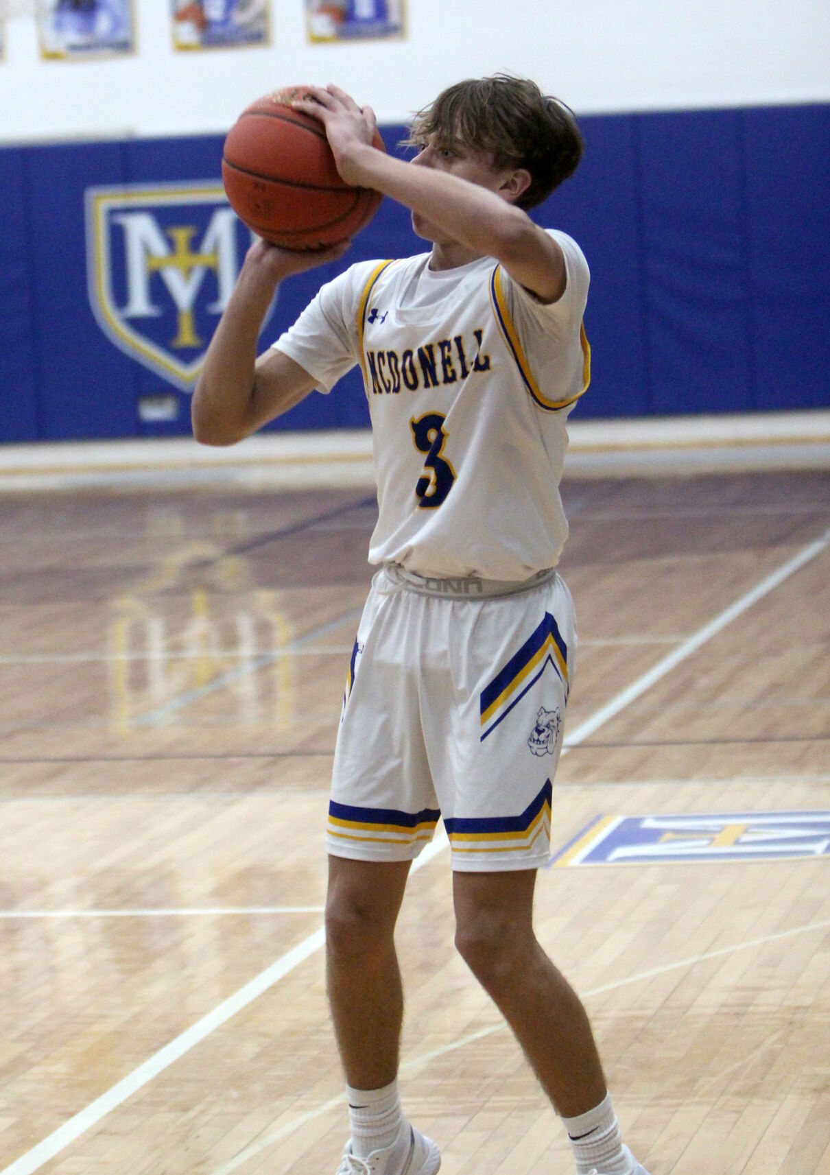 Prairie Farm at McDonell boys basketball 3-1-22